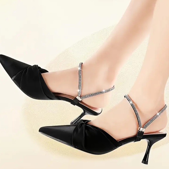 2pcs Rhinestone Shoe Strap - Picture 4 of 4